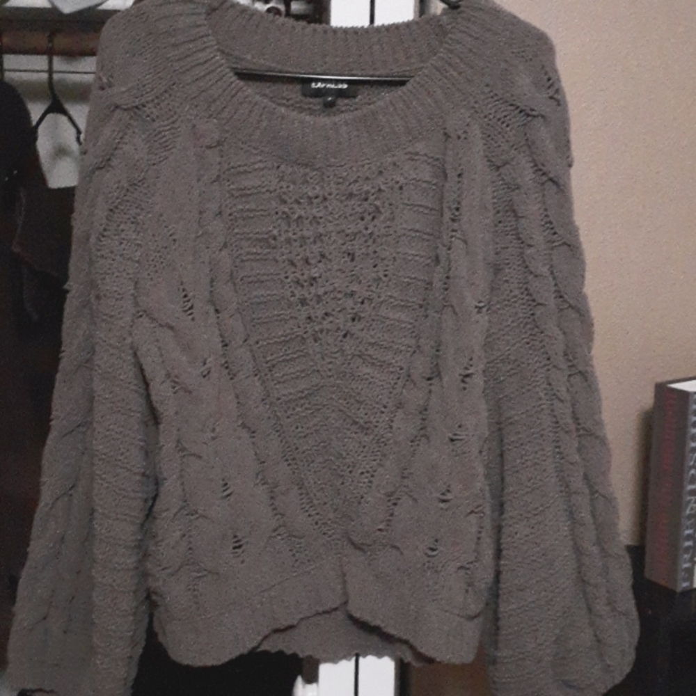 Sweater - Picture 2 of 4